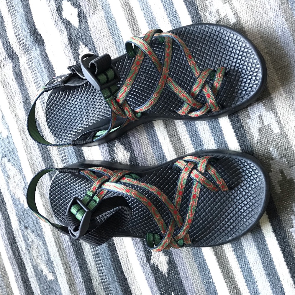 Chacos size 9 1/5